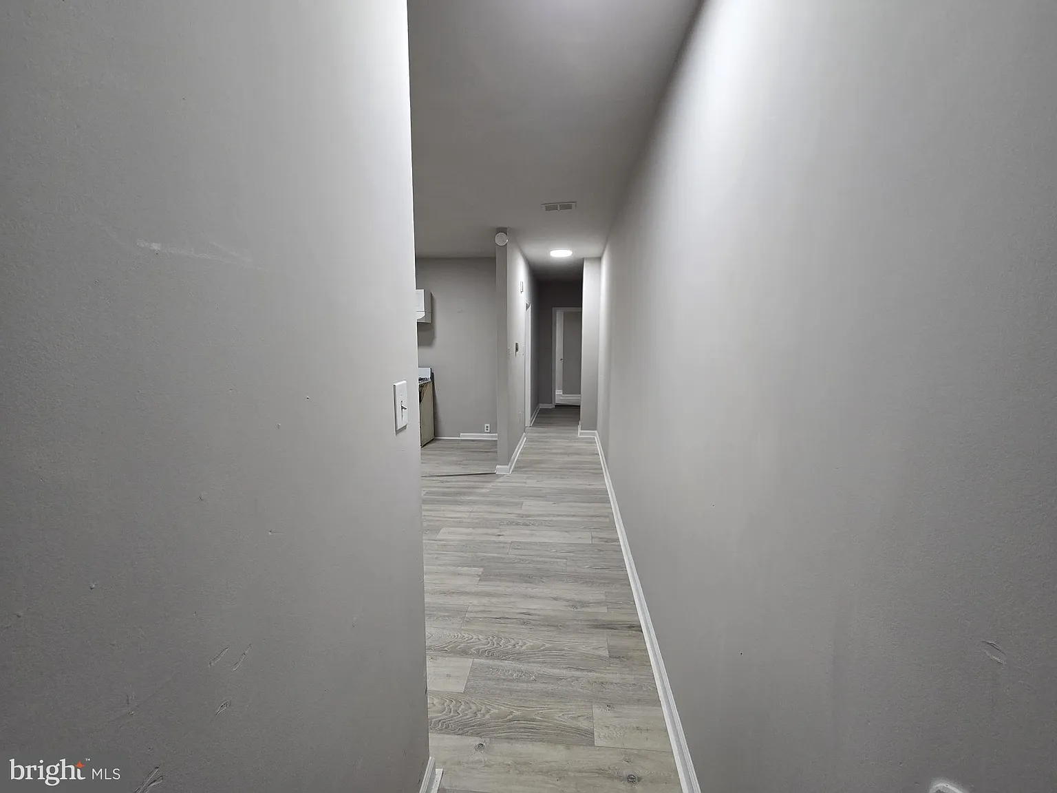 2 bed, 2252 sqft, $1,100 — Photo 3