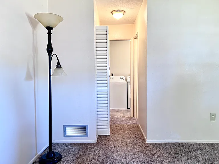 3264 Virginia Rd — Photo 18