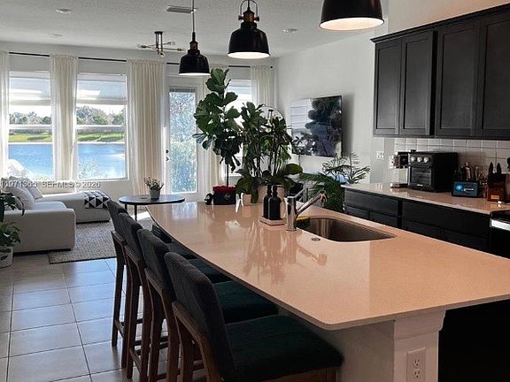 3rd image of 6140 Planta Ln