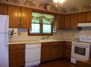 6226 Ash Ct, Raytown, MO 64133
