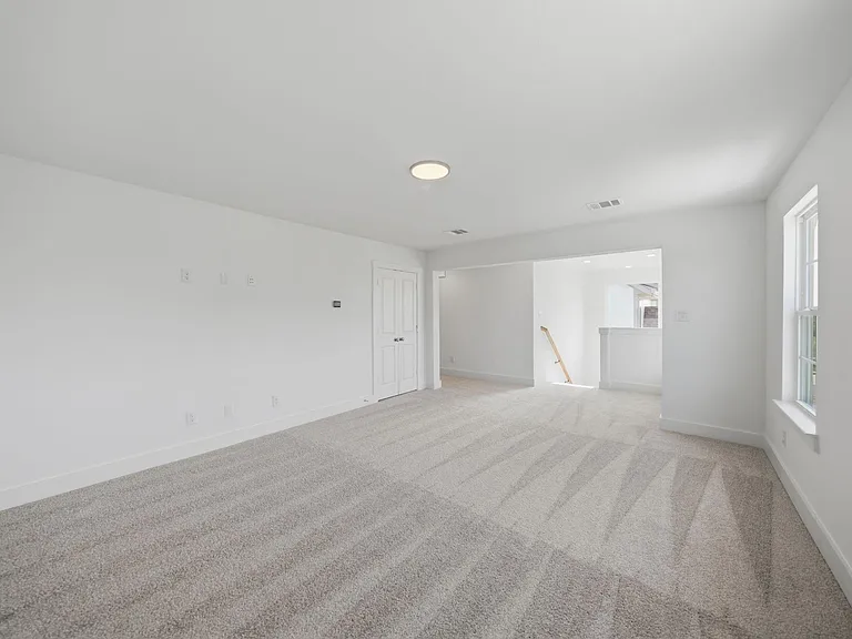 328 Chestnut St — Photo 16