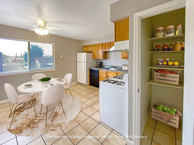 Available Spacious Apartments at H Street, Antioch, CA — Photo 4