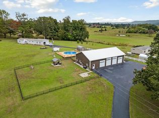 1088 Fanchers Mill Rd, Sparta, TN 38583