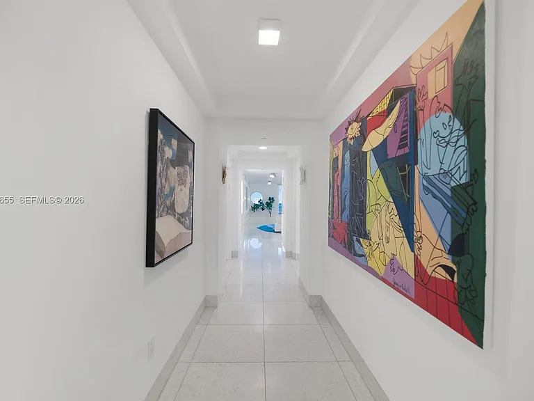 5801 Collins Ave #1200 — Photo 56