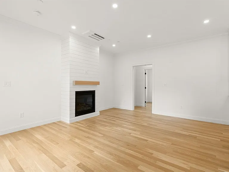 27 Shepard St #3 — Photo 21