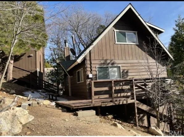 676 Grass Valley Rd, Lake Arrowhead, CA 92352