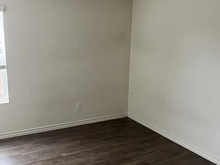 922 Maplewood St #B — Photo 10