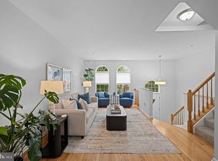 220 Persimmon Cir, Reisterstown, MD 21136
