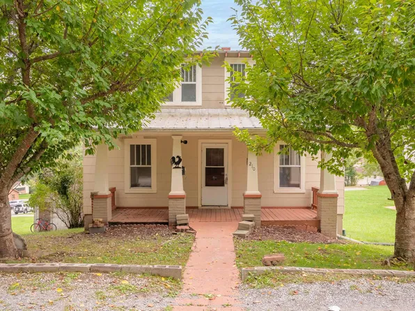210 Baldwin St, Radford, VA 24141