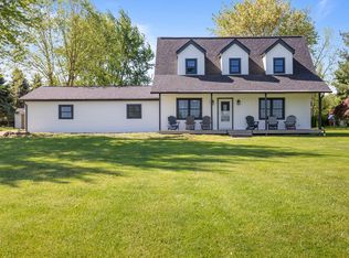 7110 Darrow Rd, Huron, OH 44839