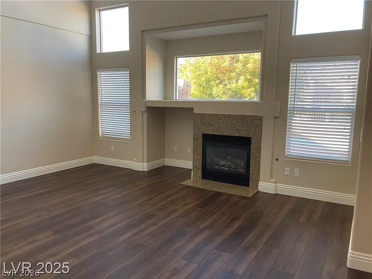 3120 Whispering Canyon Ct — Photo 12