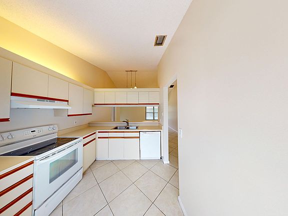 4th image of 85 Via De Casas Norte