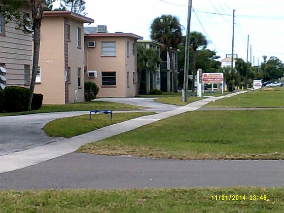 2nd image of 1030 62nd Ave S APT D2