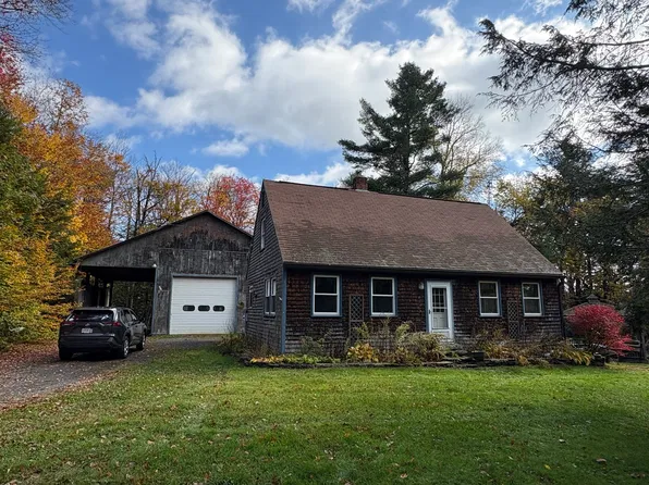 63 West St, Goshen, MA 01032