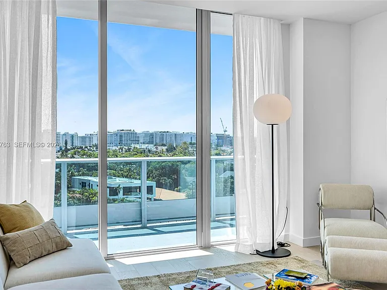 9201 E Bay Harbor Dr #Penthouse 809 — Photo 14