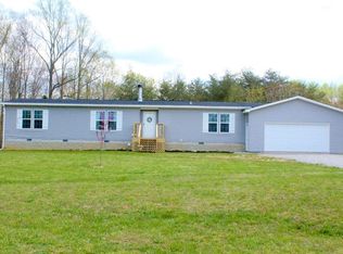 345 New Hope Rd, Hilham, TN 38568