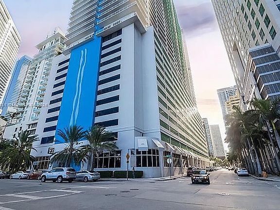 2nd image of 1200 Brickell Bay Dr APT 3814