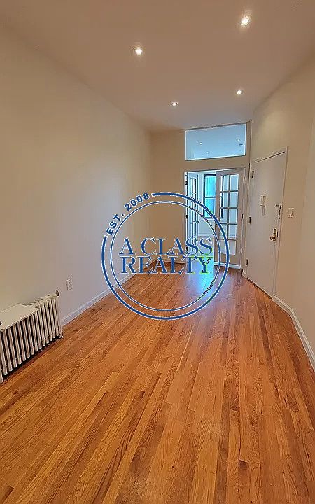1st image of 2802 Steinway St APT 3L