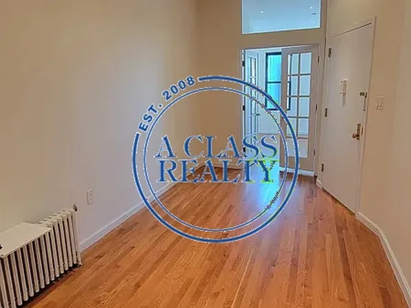 28-02 Steinway Street image 1 of 15