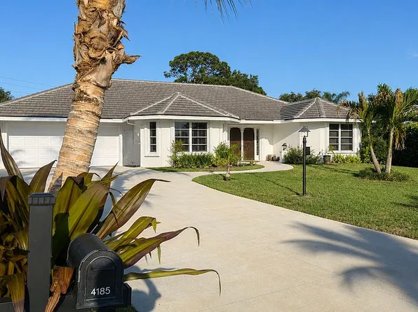 4185 SE Fairway Ct, Stuart, FL 34997