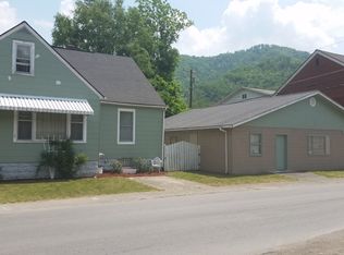 7 Wilkerson St, Loyall, KY 40854