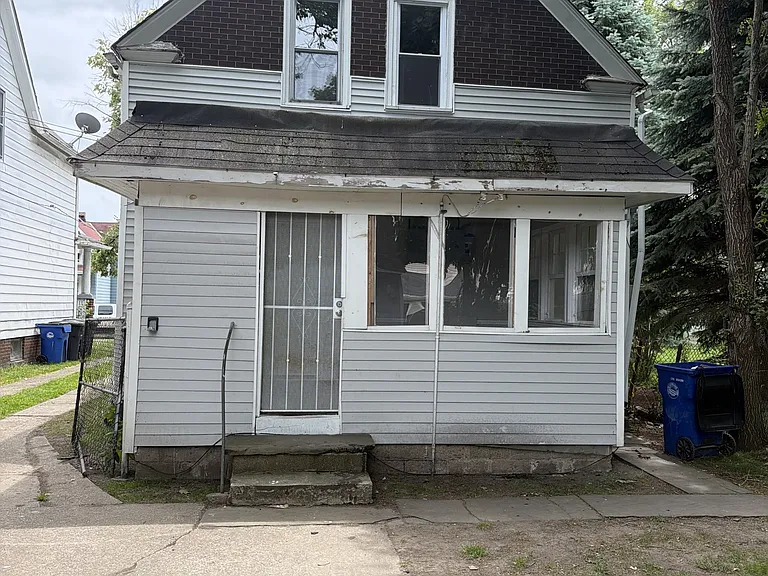 4144 Hyde Ave — Photo 9