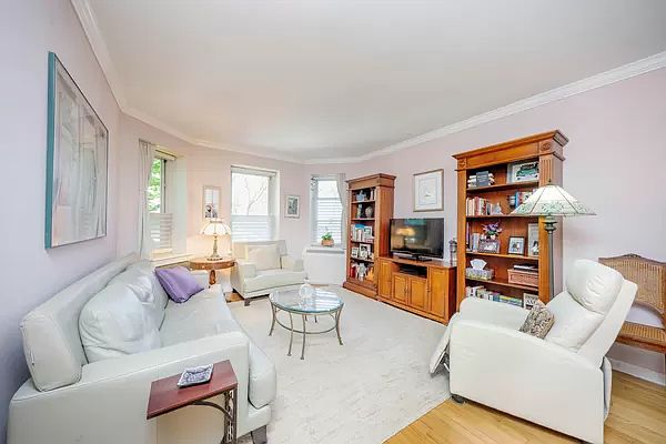 1st image of 530 E 90th St APT 1E