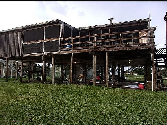 3rd image of 5028 Scenic Dr
