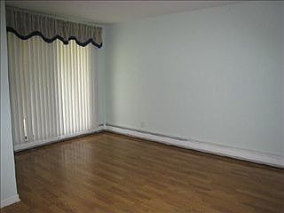 5th image of 2929 Sunnyside Dr APT D167