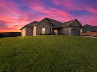 2604 Etna Dr, Chapel Hill, TN 37034