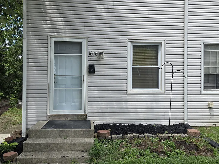 1606 E Whittier St #1606 — Photo 1