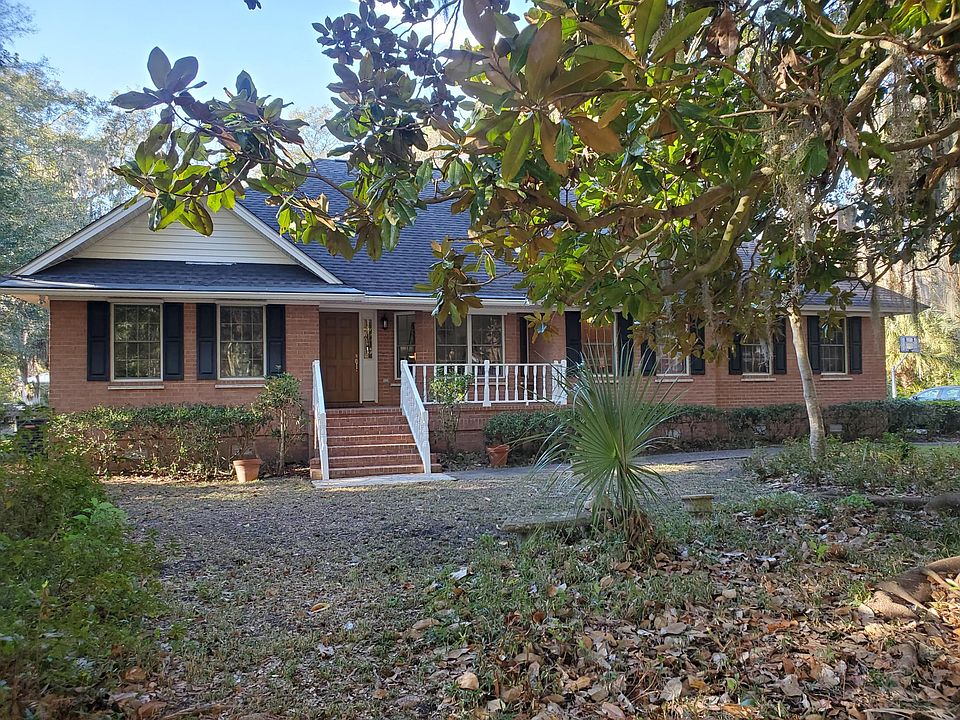 49 Cornus Drive on Isle of Hope