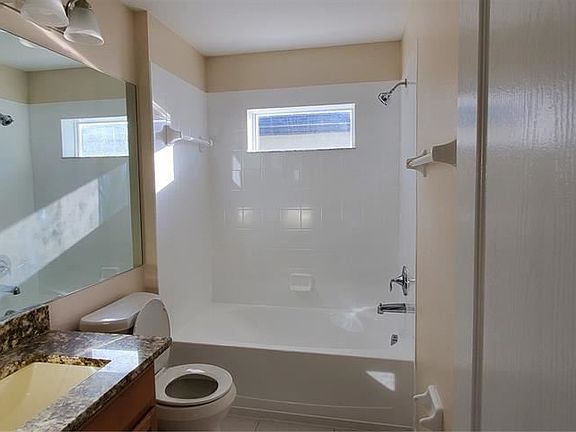 3rd image of 2921R Trinity Cottage Dr