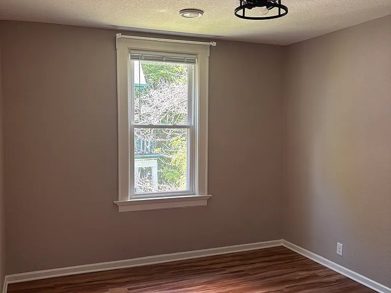 2837 N Palmer St #A — Photo 10