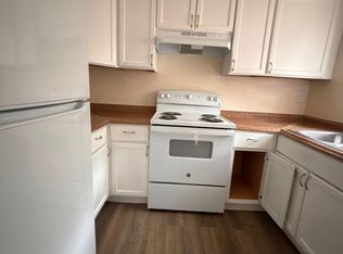 6034 SW 9th Pl APT C, Gainesville, FL 32607