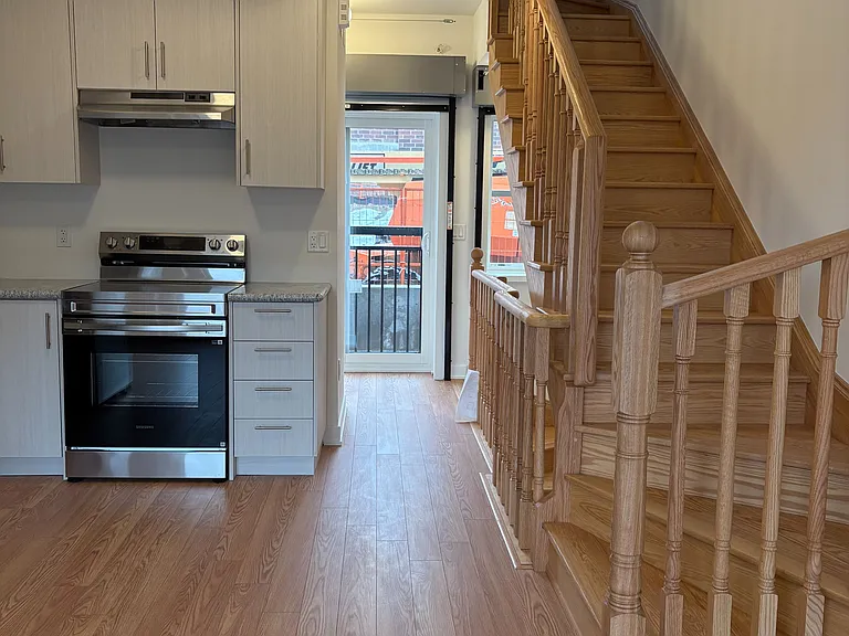 15100 Yonge St #211 — Photo 10