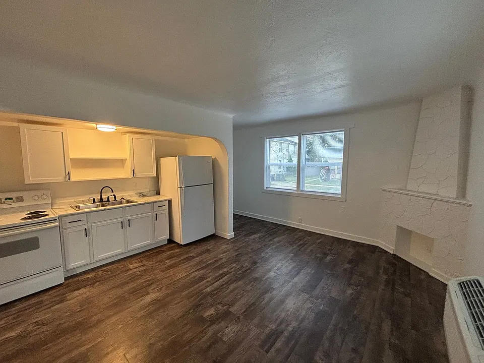 PRE - 733 Mynster St, Council Bluffs, IA 51503