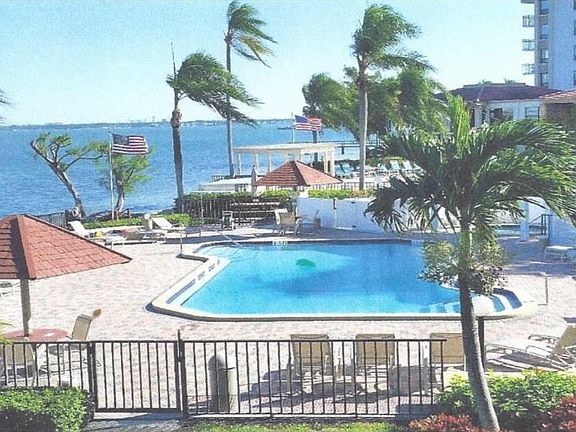 4th image of 6265 Sun Blvd APT 604