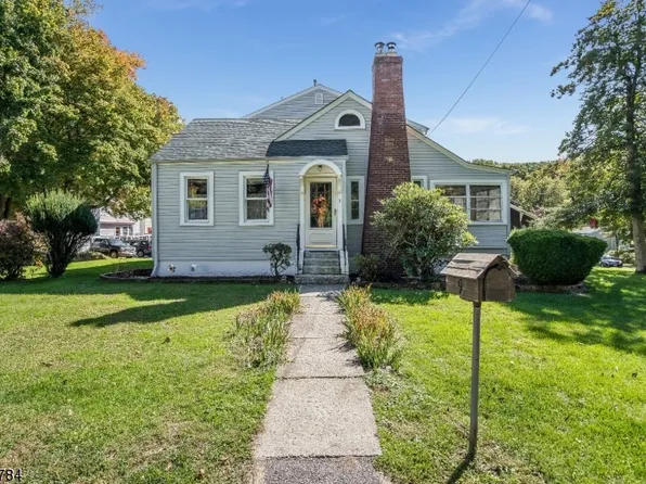 9 Cregar Rd, High Bridge Boro, NJ 08829