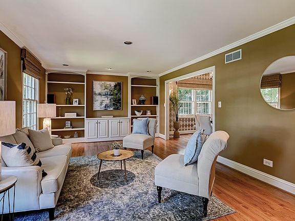 4th image of 5707 Lawn Dr