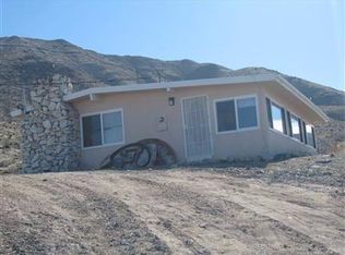 20875 Riverview Dr, Apple Valley, CA 92308