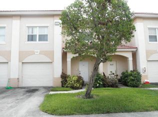 912 Talia Cir, Palm Springs, FL 33461