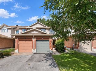 60 Malhotra Ct, Ottawa, ON K1V1K2
