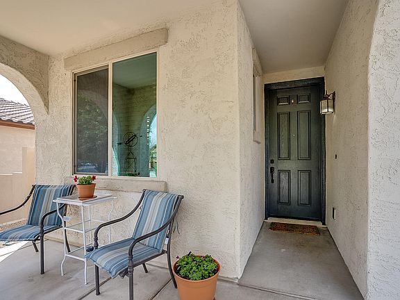 4th image of 567 W Camino Sorpresa