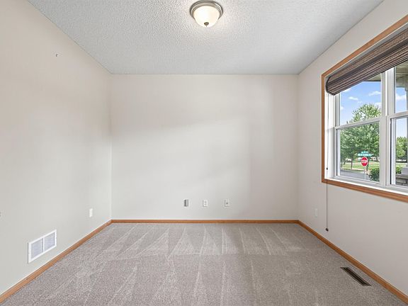 4th image of 1672 Lenox Dr