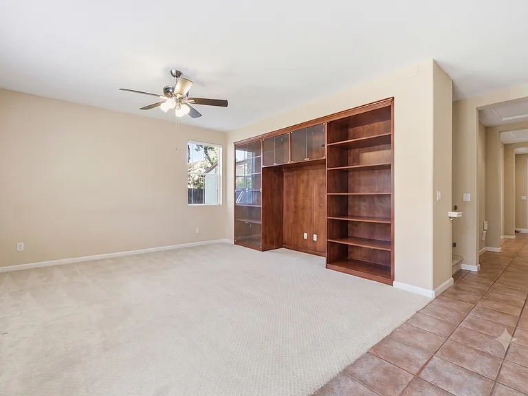 4501 Thoroughbred Ct — Photo 5