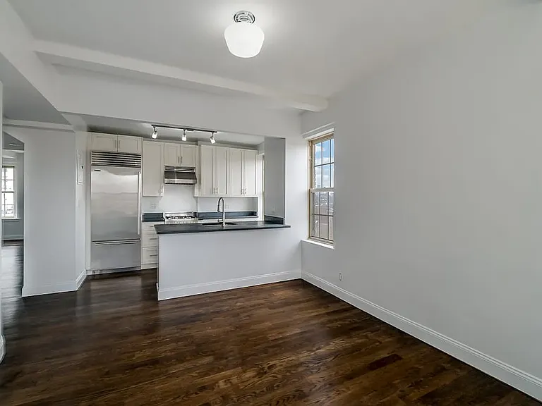 24 5th Ave #1132 — Photo 5