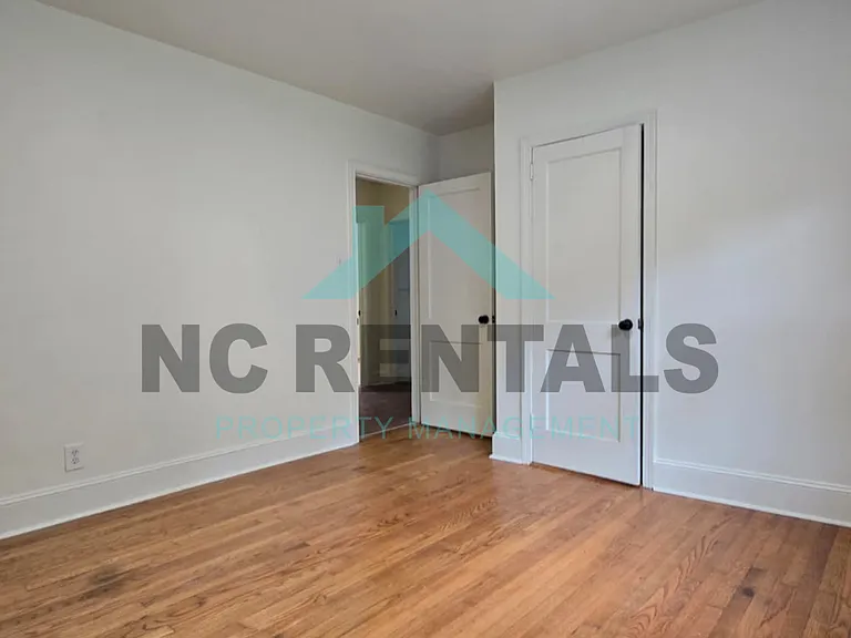 141 Marthas Ln — Photo 14