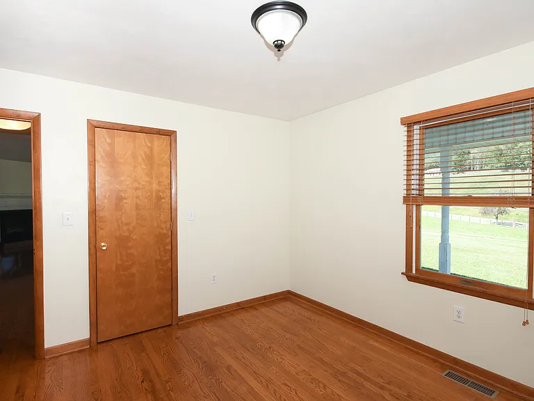 5150 Blacksburg Rd — Photo 21