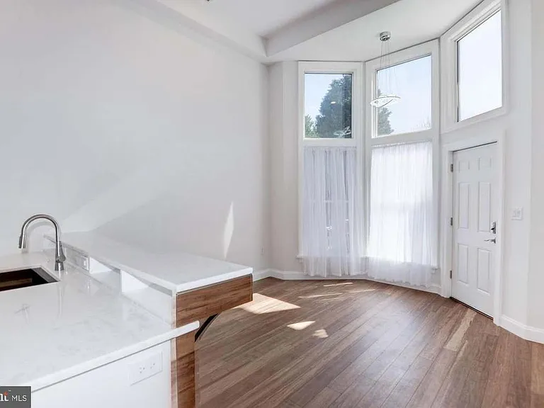 4600 Kenmore Dr NW #1 — Photo 5